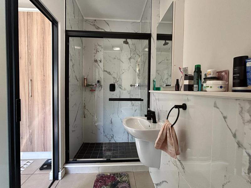 To Let 3 Bedroom Property for Rent in Sandown Western Cape
